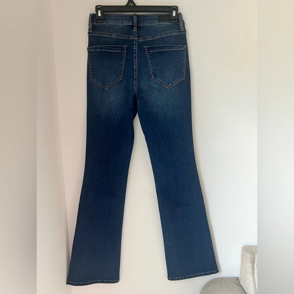 Sold - Picture 5 of 9